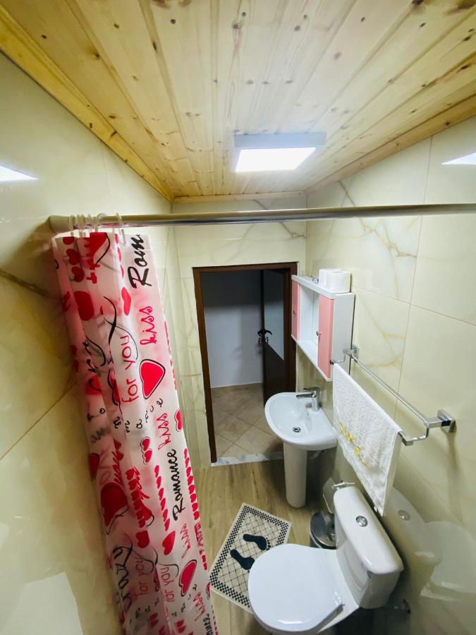 "Mani Guest House" Gjirokastër Eksteriør billede