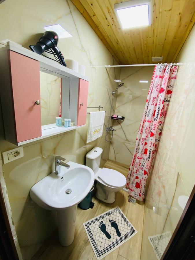 "Mani Guest House" Gjirokastër Eksteriør billede